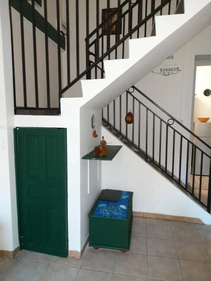 Holiday home Maison Charmante A Saint-Pierre Avec Parking Et Wi-Fi.